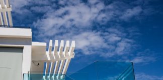 לכבוד הפסח: שדרוג המרפסת עם פרגולה!