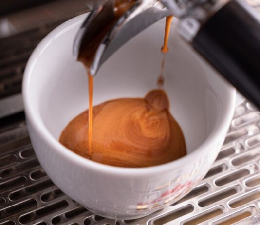 מכונות קפה ושואבים רובוטיים – הפתרון המושלם לבית שלך